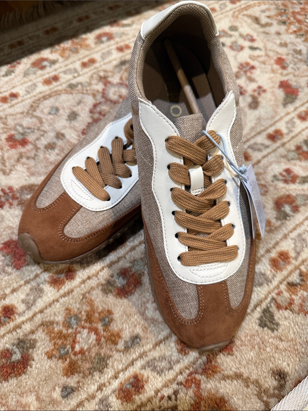 AEROSOLES Tessa  Brown, Cream & Tan Retro-Inspired Sneakers NWT
